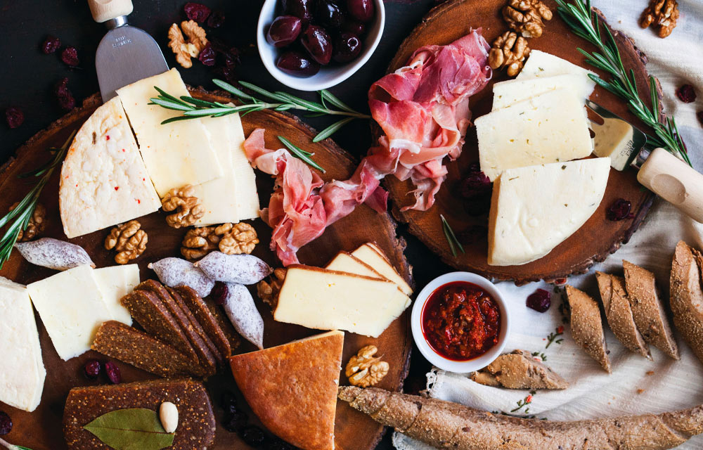 Building your cheese and charcuterie board